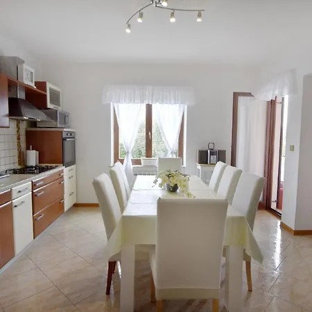 度假居 Helles Ferienhaus In Finida Mit Privatem Pool
