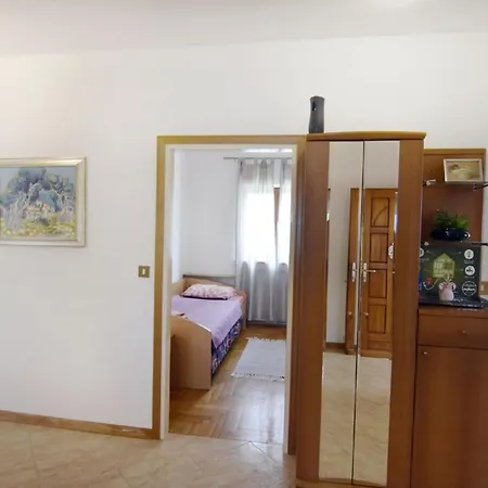 Helles Ferienhaus In Finida Mit Privatem Pool 度假居 Petrovija
