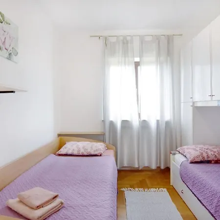 Helles Ferienhaus In Finida Mit Privatem Pool *
