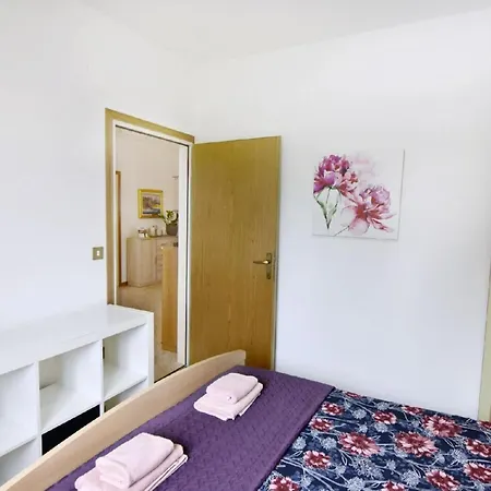 Helles Ferienhaus In Finida Mit Privatem Pool 度假居 *